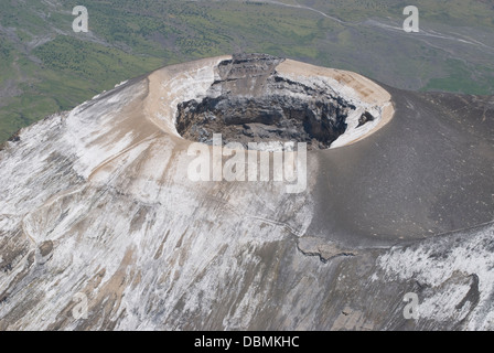Vista aerea nel cratere del vulcano Oldoinyo Lengai, qualche tempo dopo l'eruzione nel marzo 2008 Foto Stock