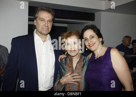 Antony Marsellis, Joan Copeland e Susan Charlotte apertura notturna dopo essere partito per la Off-Broadway produzione di "il calzolaio" presso il Teatro Acorn. La città di New York, Stati Uniti d'America - 24.07.11 Foto Stock