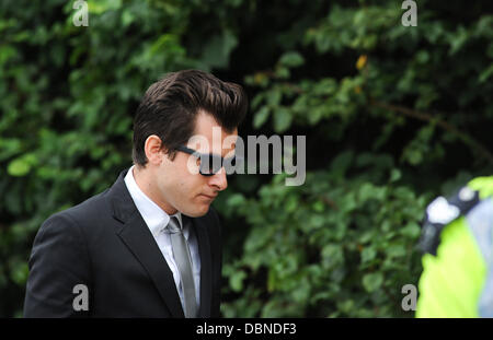 Mark Ronson il funerale di Amy Winehouse tenutosi presso il Cimitero di Edgwarebury Londra Inghilterra - 26.07.11 Foto Stock