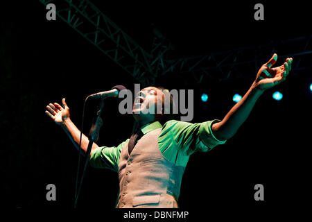 Cantante soul americano, rapper, Aloe Blacc performing live al Cool Jazz Festival Parque Marechal Carmona. Cascais, Portogallo - 28.07.11 Foto Stock