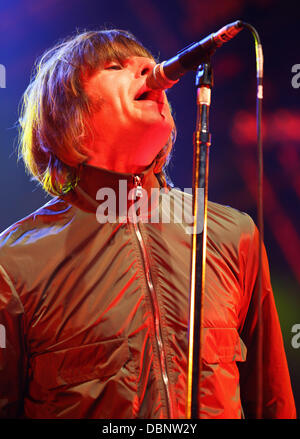 Beady Eye eseguire live at Somerset House, Londra, UK, 12 Luglio 2011 Foto Stock