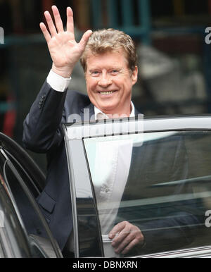 Michael Crawford al di fuori della ITV Studios di Londra - Inghilterra - 11.08.11 Foto Stock