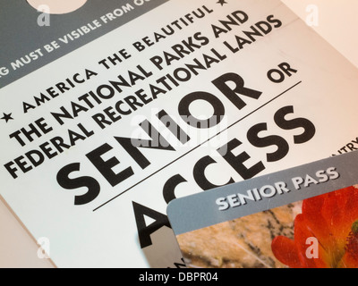 I parchi nazionali e federali terre ricreative Senior pass di accesso, STATI UNITI D'AMERICA Foto Stock