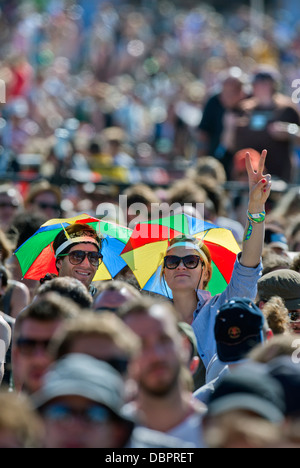 Glastonbury Festival 2013 - Ventole a prestazioni di Noè e la balena sull'altro stadio. Foto Stock