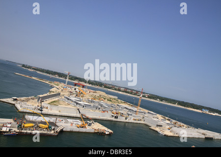 Il Mose, un progetto destinato a proteggere la città di Venezia in Italia da inondazioni. Foto Stock