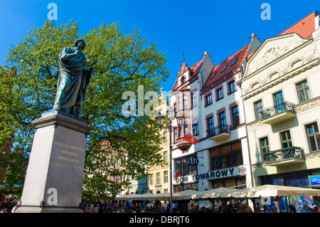 Nicolaus Copernicus statua, Torun, Polonia Foto Stock