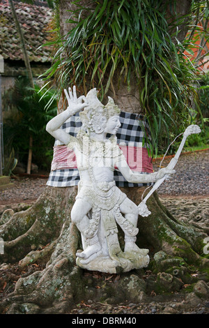 Taman Gili tempio di Bali - Statua di godess Foto Stock