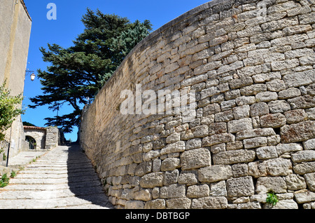 Bonnieux storica collina paese', comune nel dipartimento di Vaucluse Regione Provence-Alpes-Côte d'Azur, Luberon Francia, Foto Stock