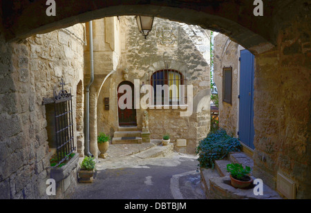 Bonnieux storica collina paese', comune nel dipartimento di Vaucluse Regione Provence-Alpes-Côte d'Azur, Luberon Francia Foto Stock