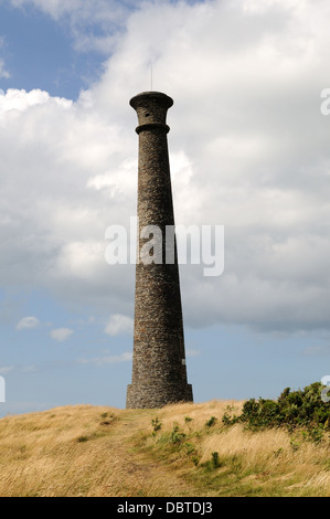 Monumento costruito nel 1832 in memoria del Duca di Wellington su Pen Dinas Hill Fort Aberystwyth Wales Cymru REGNO UNITO GB Foto Stock