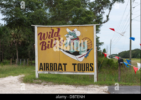 Wild Bill's Airboat tours situato sulla statale 44 in Wildwood, Florida USA Foto Stock