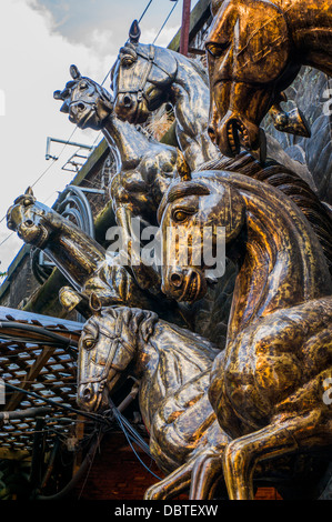 Cavallo mercato tunnel, maneggio di Camden Market, Londra, Inghilterra, Regno Unito. Foto Stock