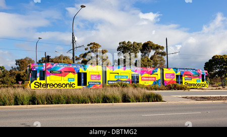 Tram di Adelaide road semaforo il trasporto pubblico piste elettriche Terrazza nord Foto Stock