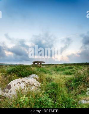 Lanyon Quoit vicino Madron sul Lands End penisola in Cornovaglia Foto Stock