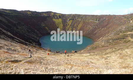 Kerio (Kerið) Volcanic Crater Lake nel sud dell'Islanda. Foto Stock