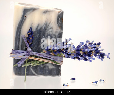 Sapone di lavanda e lavanda Foto Stock