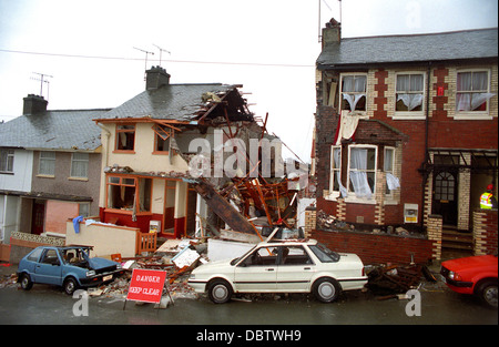 Casa a schiera distrutta dall esplosione di gas in Plymouth, Devon, Regno Unito. Foto Stock