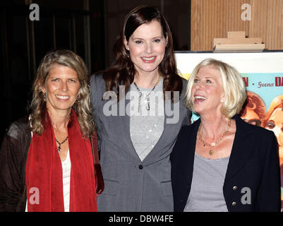 Mimi Polk Gitlin, geena Pagina Davis, e Callie Khouri ventesimo anniversario lo screening di 'Thelma & Louise' presso l'Accademia delle Arti e delle scienze cinematografiche Samuel Goldwyn Theater di Beverly Hills, la California - 25.08.11 Foto Stock