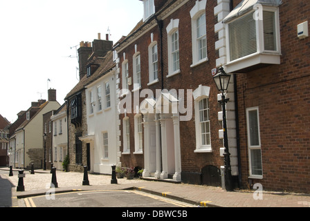 Il Dorset; POOLE; città vecchia; case in Market Street Foto Stock