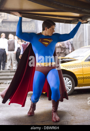 SUPERMAN Returns (2006) Brandon Routh SUPR 002-33 RACCOLTA MOVIESTORE LTD Foto Stock