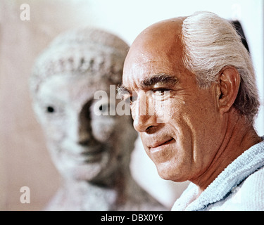 1960s 1968 Anthony Quinn STELLA DI MOTION PICTURE IL MAGO Foto Stock