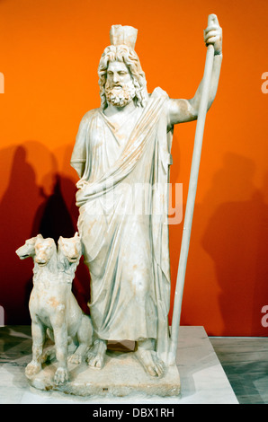 Statua di Cerberus custode degli inferi. ' Gortina, Tempio della Divinità egiziane, periodo romano metà. 2° cent. Annuncio. Museo Archeologico di Heraklion - Crete, Grecia Foto Stock