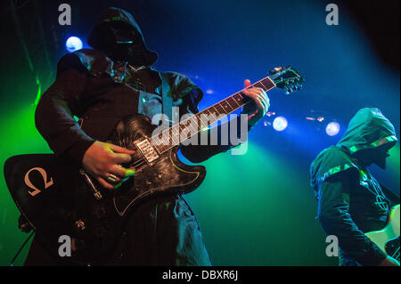 Heavy metal band Ghost esecuzione a doppia porta in Chicago, 2013 Foto Stock