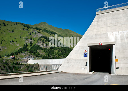 Svizzera Canton Ticino, Luzzone diga Foto Stock