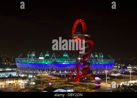 Alla cerimonia di apertura per le paralimpiadi 2012, Queen Elizabeth Olympic Park, Stratford, Londra, Regno Unito Foto Stock