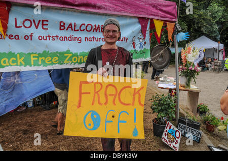 Balcombe, West Sussex, Regno Unito. 05 Ago, 2013. Frack Off Credit: David Burr/Alamy Live News Foto Stock