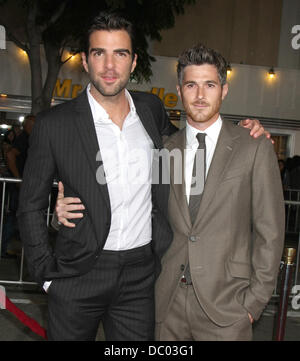 Zachary Quinto e Dave Annable la prima mondiale di "Qual è il vostro numero?" al Regency Village Theatre - Gli arrivi di Los Angeles, California - 19.09.11 Foto Stock