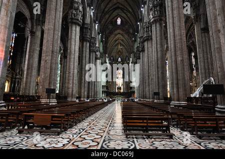 Milano Duomo, uno dei la più grande chiesa in stile gotico nel mondo. Foto Stock