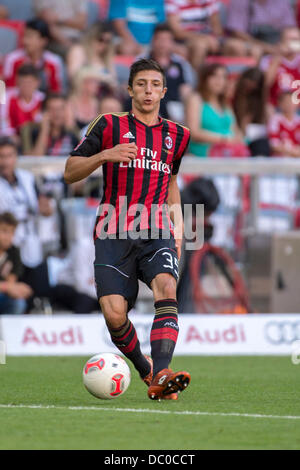 Monaco di Baviera, Germania. 1 agosto, 2013. Davide Pacifico (Milano) Calcio : Audi Cup 2013 match tra AC Milan 1-0 Sao Paulo FC a stadio Allianz Arena di Monaco di Baviera, Germania . © Maurizio Borsari/AFLO/Alamy Live News Foto Stock