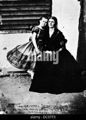 1862 ROSE O'Neal GREEHOW CENTRO DI CONFEDERATI ANELLO SPY WASHINGTON DC posano con sua figlia piccola rosa in Campidoglio antico carcere Foto Stock