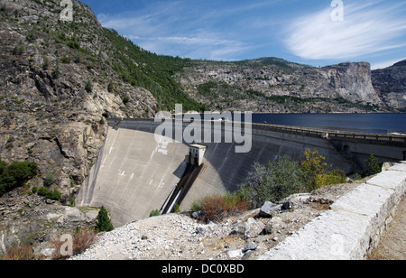 O'Shaughnessy Dam & Hetch Hetchy serbatoio in California, Stati Uniti d'America Foto Stock