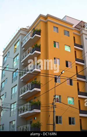 Moderni edifici residenziali in Miraflores Lima, Perù Foto Stock