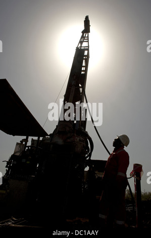 Repubblica del Congo, Marzo 2011: diamante attrezzatura di trivella. Foto Stock