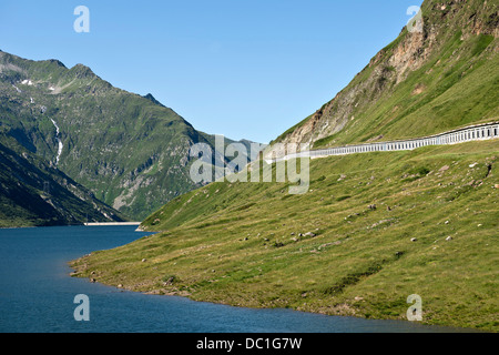 Svizzera Canton Ticino, Lucomagno pass, Lago Foto Stock