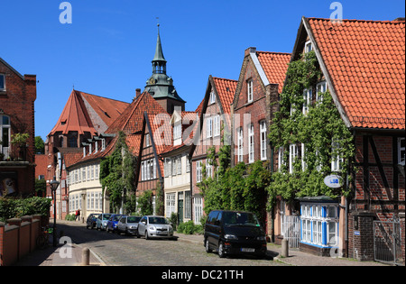 Michaeliskirche (ST. Michaels chiesa) e Street AUF DEM MEERE, Lueneburg, Lüneburg, Bassa Sassonia, Germania, Europa Foto Stock