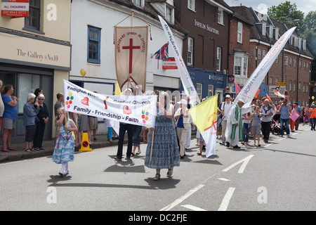 Hampton Wick Festival 2013 - chiesa battista di Display Foto Stock