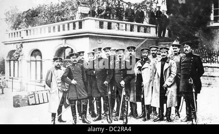 Paul von Hindenburg (5-l, segnato con una x) è raffigurato come comandante di divisione con il suo staff durante una manovra nel 1898. Fotoarchiv für Zeitgeschichte Foto Stock