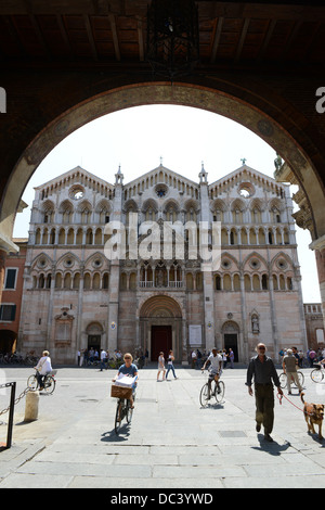 Duomo di Ferrara in Emilia Romagna Italia settentrionale Foto Stock