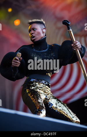 La pelle della band inglese Skunk Anansie suona dal vivo durante il Festivale Sziget a Budapest (Ungheria) Foto Stock