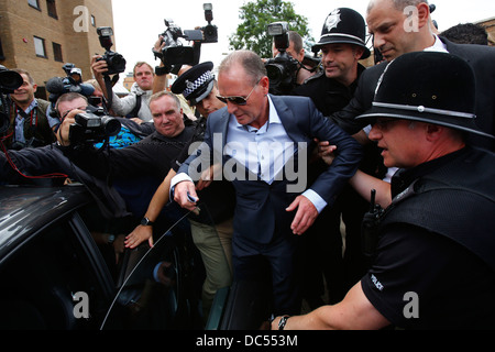 Ex Inghilterra star Paul Gascoigne a Stevenage Magistrates Court a Stevenage Gran Bretagna 05 agosto 2013 . Foto Stock