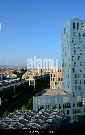 Paesaggio urbano. Novotel Barcelona City Hotel edificio. Quartiere 22@, Poblenou, Barcellona, in Catalogna, Spagna. Foto Stock