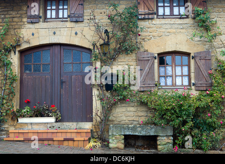 Case rustiche in Torgny villaggio scelto come uno dei più bei villaggi in Belgio e chiamato anche poco Provenza Foto Stock