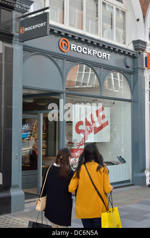 Rockport negozio di calzature in South Molton Street, Mayfair, London, Regno Unito. Foto Stock