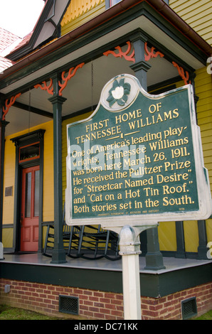 La Mississippi, Columbus. Casa d'infanzia di Pulitzer Prize-winning playwright, Tennessee Williams (Victorian c. 1875). Foto Stock