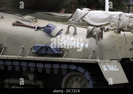 Sherman serbatoio a Airborne Museum, Normandia Francia, chiamato "Canale Blues" Foto Stock