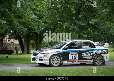 Lurgan, CO ARMAGH, Irlanda del Nord, Regno Unito, 10 agosto 2013, auto da rally partecipando all'annuale Lurgan Park Rally, Roger Bradley/Alamy Live News Foto Stock